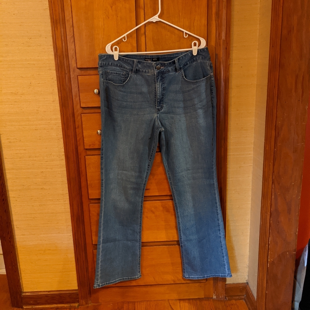 NWOT Riders MidRise Boot Cut Jeans 18